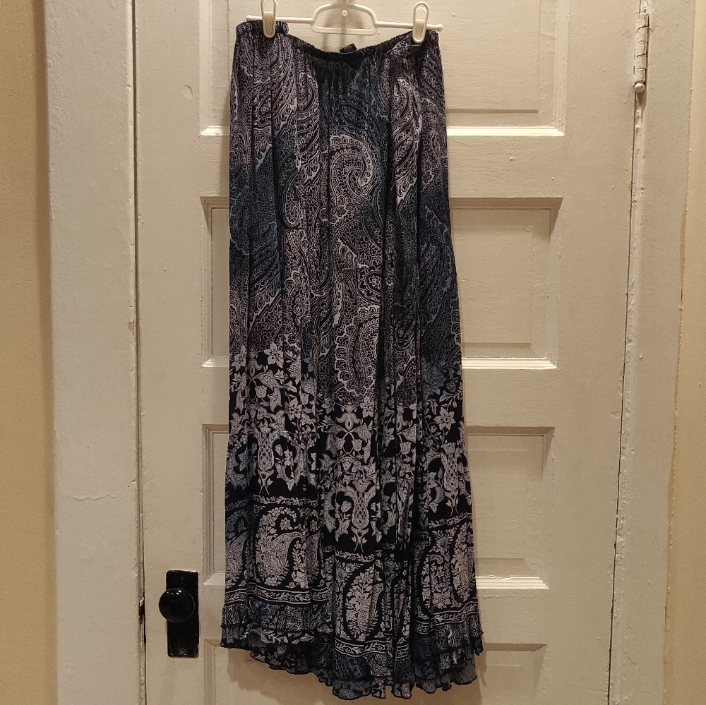 Roz & Ali navy patterned skirt